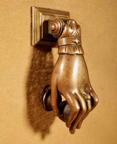 Interesting Bronze Door Knocker in the Shape of a Hand (1 of 8) Interesting Bronze Door Knocker in the Shape of a Hand (1 of 8)