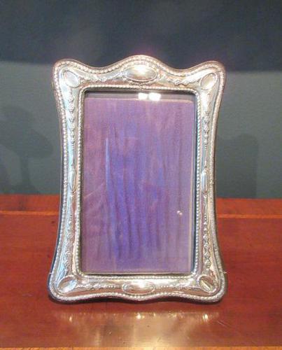 George V Period Silver Shaped Photo Frame (1 of 6)