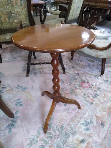 Elm George III Tilt Top Table (1 of 4) Elm George III Tilt Top Table (1 of 4)