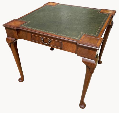 Unusual Games / Card Table in Mahogany (1 of 5) Unusual Games / Card Table in Mahogany (1 of 5)