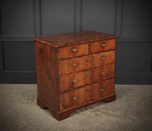 Queen Anne Walnut Chest of Drawers C.1710 (1 of 12) Queen Anne Walnut Chest of Drawers C.1710 (1 of 12)