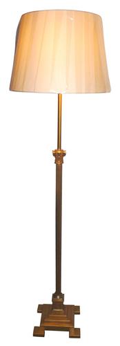 Edwardian Brass Corinthian Column Standard Lamp c.1910 (1 of 3) Edwardian Brass Corinthian Column Standard Lamp c.1910 (1 of 3)