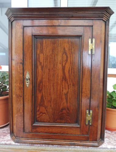 Country Oak Formal Hanging Corner Cupboard 1760 (1 of 10) Country Oak Formal Hanging Corner Cupboard 1760 (1 of 10)