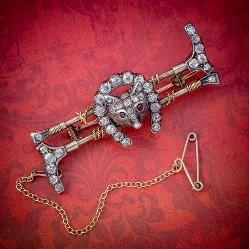 Antique Victorian Diamond Fox Hunting Riding Brooch Silver 18ct Gold 2ct of Diamond c.1900 (1 of 7) Antique Victorian Diamond Fox Hunting Riding Brooch Silver 18ct Gold 2ct of Diamond c.1900 (1 of 7)