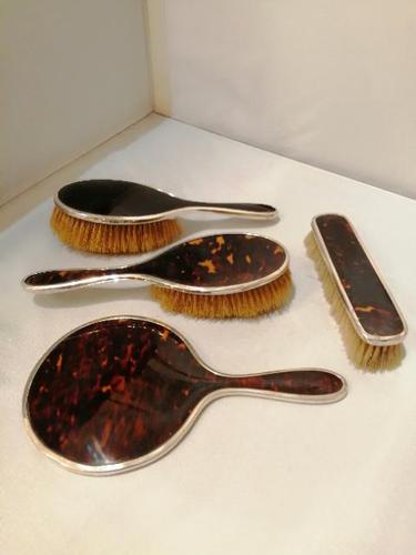 Four Piece Silver & Tortoiseshell Brush Set 1936 (1 of 13) Four Piece Silver & Tortoiseshell Brush Set 1936 (1 of 13)