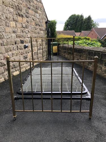 Antique Victorian Brass & Iron Double Bed (1 of 10) Antique Victorian Brass & Iron Double Bed (1 of 10)