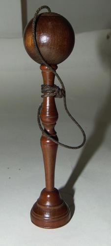 Late Georgian Vignum & Fruitwood Bilboquet (1 of 4) Late Georgian Vignum & Fruitwood Bilboquet (1 of 4)