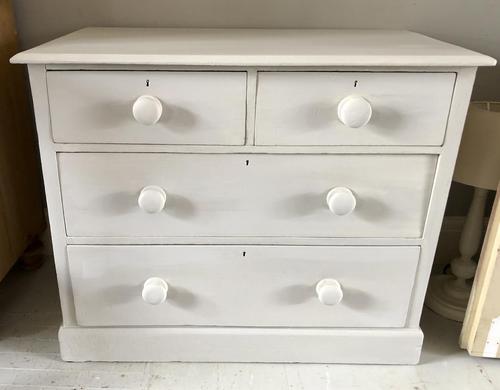 Small Painted Pine Chest of Drawers (1 of 6) Small Painted Pine Chest of Drawers (1 of 6)