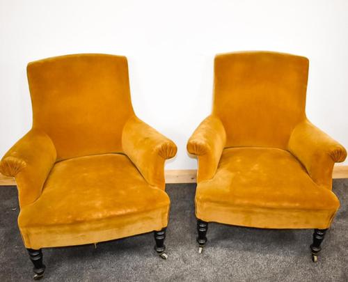 Napoleon III Pair of His & Hers Club Chairs (1 of 8) Napoleon III Pair of His & Hers Club Chairs (1 of 8)