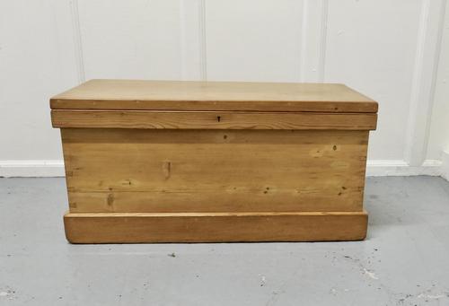 Victorian Pine Blanket Box, Coffee Table (1 of 6)