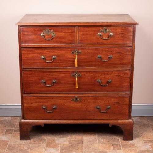 Good Quality Georgian Mahogany Chest of Drawers (1 of 15)