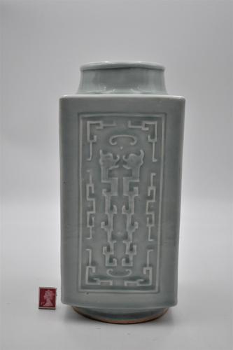 Large Chinese Celadon Cong Vase – Qing (1 of 8)