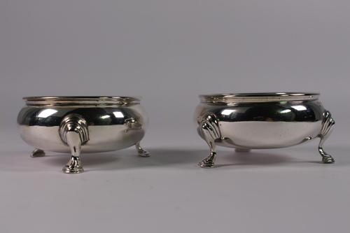 Pair of George V Silver Bun Salts (1 of 3)