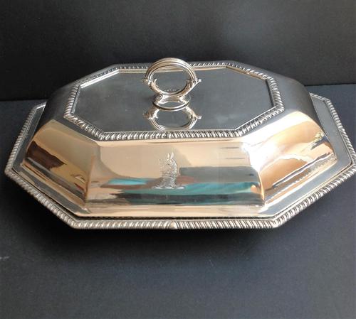 Antique Georgian Silver Entree Dish & Cover - GARRARD 1826 (1 of 6)