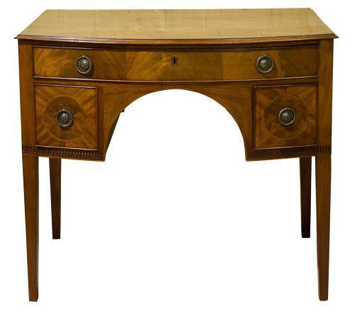 George III Mahogany Bowfronted Dressing Table c1780 (1 of 7) George III Mahogany Bowfronted Dressing Table c1780 (1 of 7)