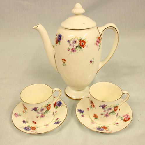 Antique Royal Doulton Trixy Pattern Coffee Pot & Two Coffee Cans (1 of 6)