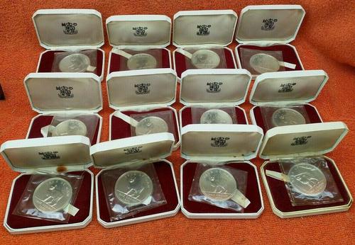 12 x 1970 Isle of Man One Crown Silver Proof Coins - Manx Tailless Cat - Cased (1 of 5)