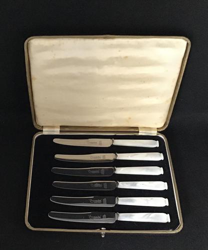 Cased Set of 6 Mother of Pearl Handle Butter Knives (1 of 4) Cased Set of 6 Mother of Pearl Handle Butter Knives (1 of 4)