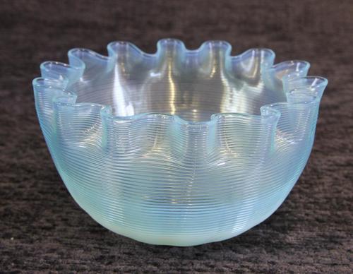Antique Vaseline Stevens Williams Glass Finger Bowl (1 of 5) Antique Vaseline Stevens Williams Glass Finger Bowl (1 of 5)