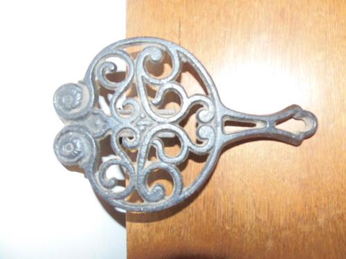 Christopher Dresser Cast Iron Trivet (1 of 5)