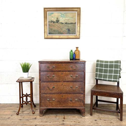 Georgian Oak Small Chest of Drawers (1 of 10) Georgian Oak Small Chest of Drawers (1 of 10)