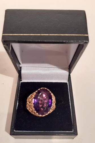 9 Carat Gold Ring with amethyst coloured stone (1 of 2)