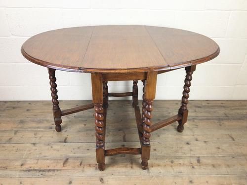 Early 20th Century Antique Oak Gateleg Table (1 of 8)