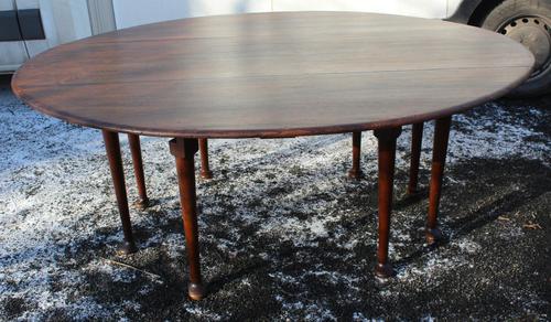 1900s Mahogany Wakes Table with Pad Feet (1 of 5) 1900s Mahogany Wakes Table with Pad Feet (1 of 5)