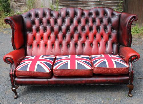 1960s Red Leather Chesterfield Wingback 3 Seater Sofa with Union Jack Cushions (1 of 4)