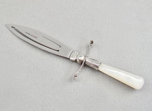 Silver & Mother of Pearl Sword Shaped Bookmark by William Henry Collins, Birmingham 1937 (1 of 6) Silver & Mother of Pearl Sword Shaped Bookmark by William Henry Collins, Birmingham 1937 (1 of 6)