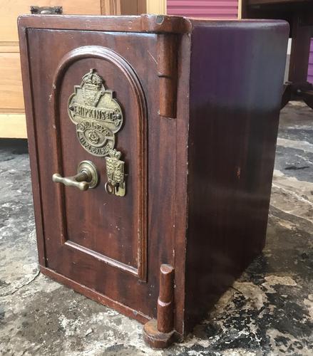 Antique Hopkins Birmingham Cast Iron Compact Safe with 2 Keys (1 of 9)