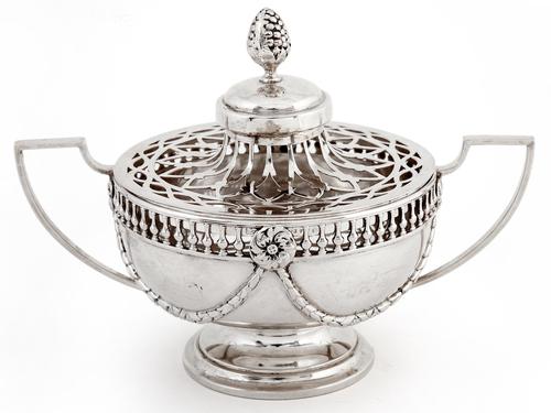 William Comyns Edwardian Silver Potpourri Bowl (1 of 6) William Comyns Edwardian Silver Potpourri Bowl (1 of 6)