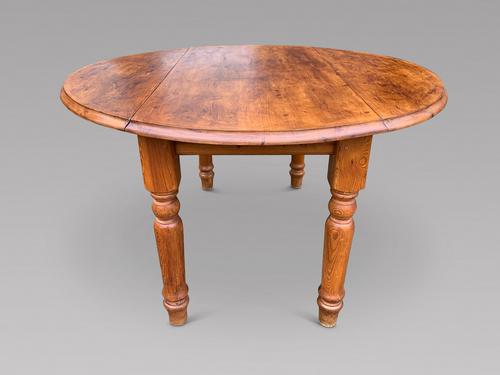 Circular Pine Farmhouse Table (1 of 4)