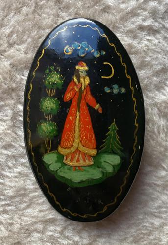 Russian Papier-mâché Hand Painted Brooch (1 of 2)