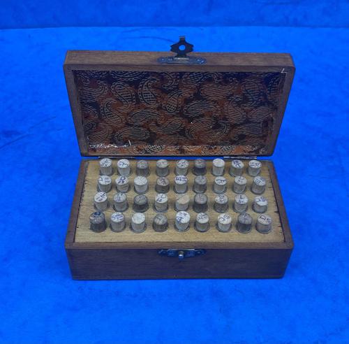 1920s Fully Fitted Mini Homeopathic Box (1 of 13)