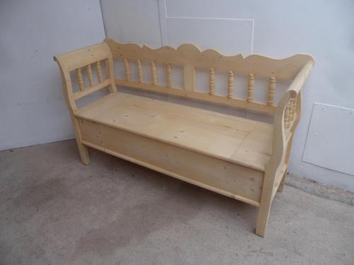 Small 2/3 Seater Antique Pine Hall / Kitchen Box / Settle / Bench to wax/ paint (1 of 9)