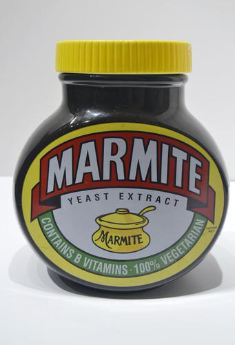 1960s Marmite Ceramic Jar (1 of 5)