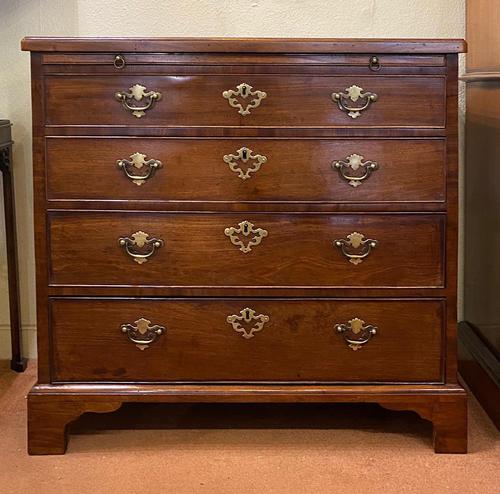 Solid Mahogany Chest of Drawers of compact size (1 of 5)