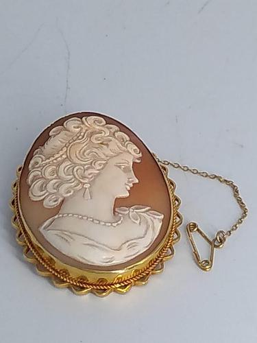 Italian Cameo Brooch (1 of 5)