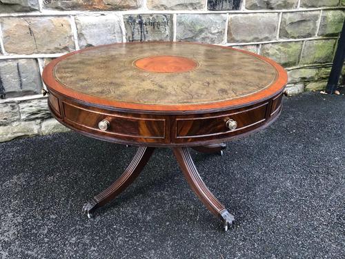 Quality Mahogany & Leather Drum Coffee Table (1 of 8) Quality Mahogany & Leather Drum Coffee Table (1 of 8)