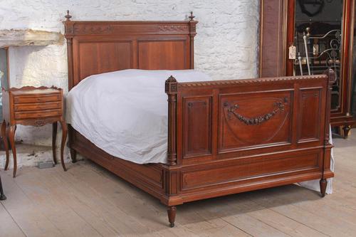 Carved Oak French Gentleman's Double Bed (1 of 10) Carved Oak French Gentleman's Double Bed (1 of 10)