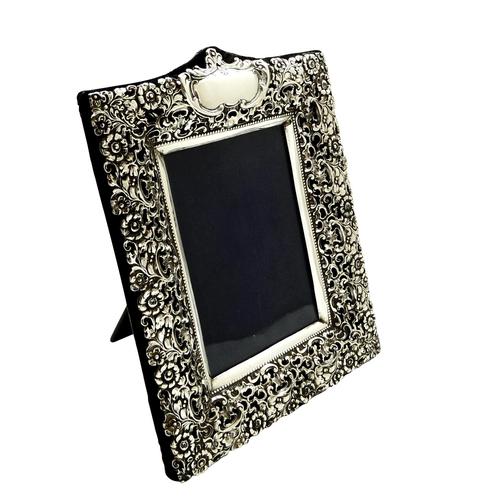 Antique Edwardian Sterling Silver 9 1/2" Photo Frame 1902 (1 of 11) Antique Edwardian Sterling Silver 9 1/2" Photo Frame 1902 (1 of 11)