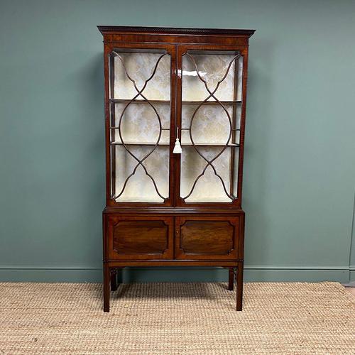Spectacular Edwardian Chippendale Design Antique Display Cabinet (1 of 9) Spectacular Edwardian Chippendale Design Antique Display Cabinet (1 of 9)