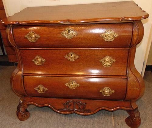 18th. Century Dutch Pale Oak Bombe Chest (1 of 8)