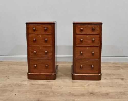 Pair of Victorian mahogany bedside chests of drawers (1 of 4) Pair of Victorian mahogany bedside chests of drawers (1 of 4)