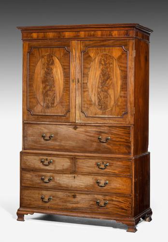 George III Period Mahogany Clothes Press (1 of 8) George III Period Mahogany Clothes Press (1 of 8)