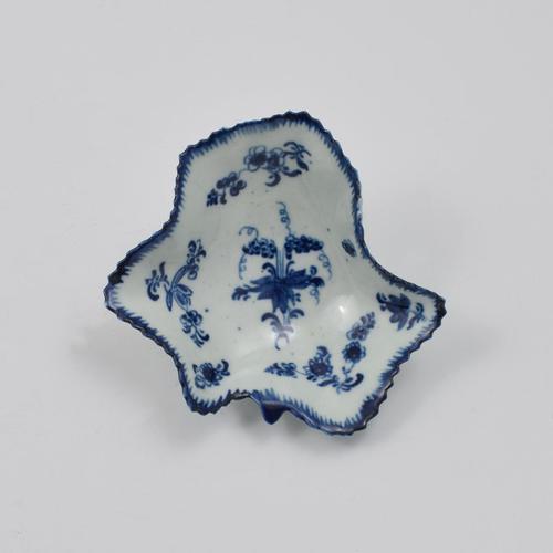 First Period Worcester Porcelain Leaf Vine Pickle Dish c.1765 (1 of 8)