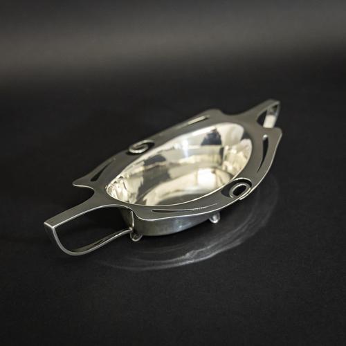 Art Nouveau Silver Cymric Dish (1 of 10) Art Nouveau Silver Cymric Dish (1 of 10)
