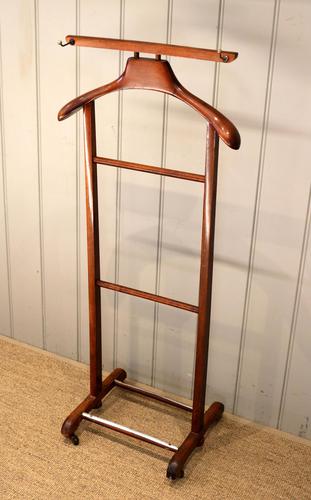 Beechwood Gentlemans Valet Stand (1 of 11) Beechwood Gentlemans Valet Stand (1 of 11)