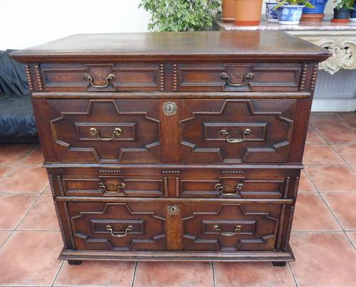 Country oak 4 drawer chest of drawers splits into 2 (1 of 10) Country oak 4 drawer chest of drawers splits into 2 (1 of 10)